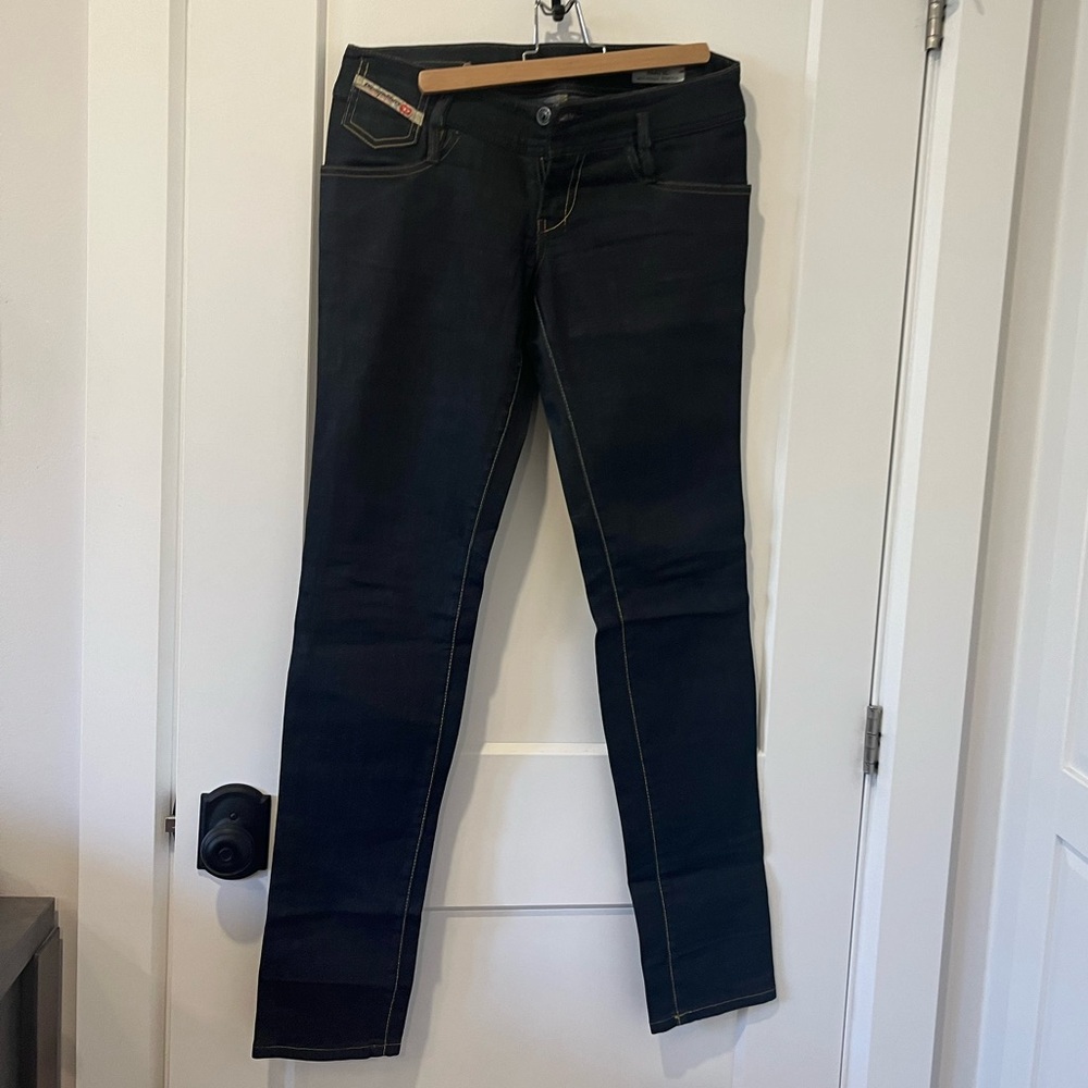 Women’s Diesel Jeans - skinny, dark wash - size 29/L34